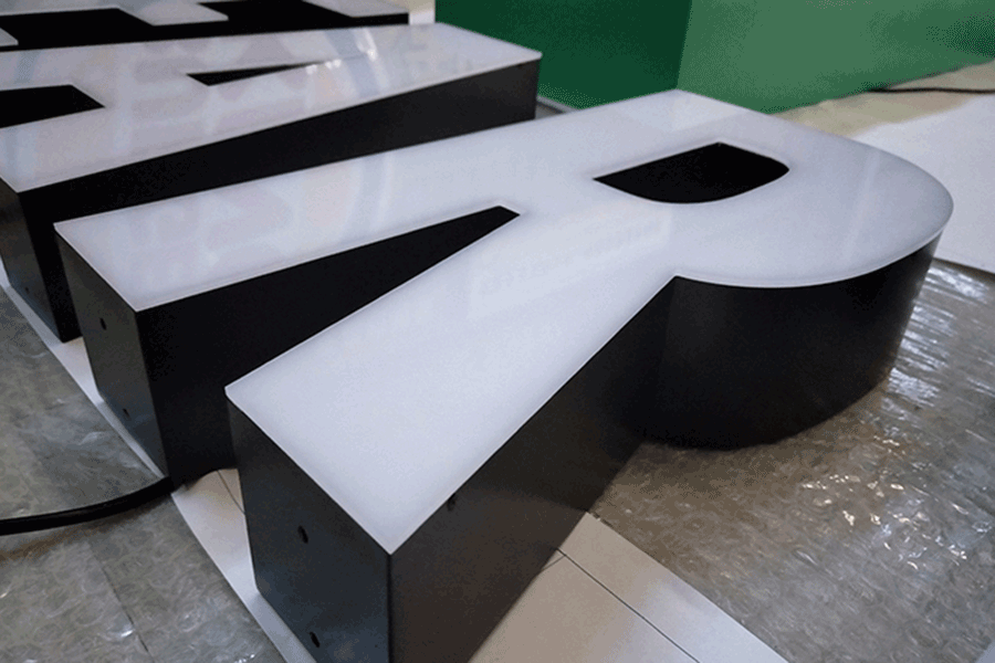 設計製作無邊框字發光標識有哪些作用？